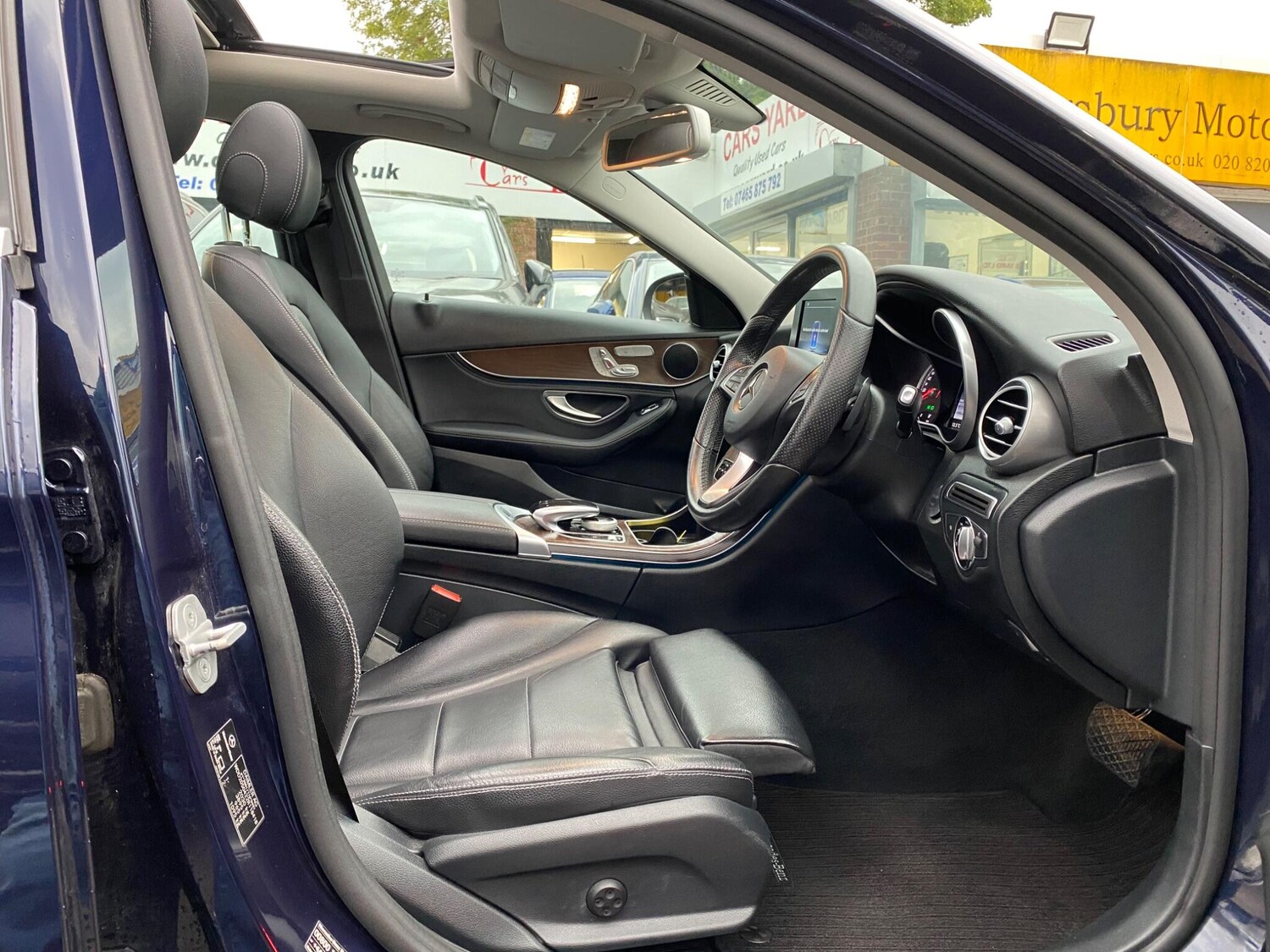 Used Mercedes-Benz C-Class 2015 for sale - 76083675: Photo 17