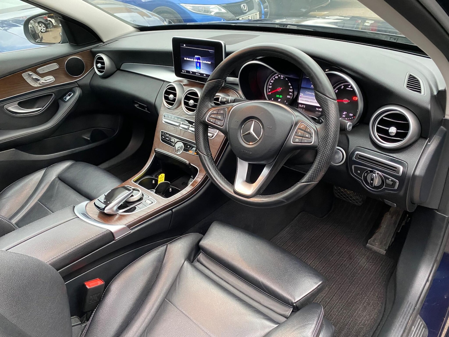 Used Mercedes-Benz C-Class 2015 for sale - 76083675: Photo 18