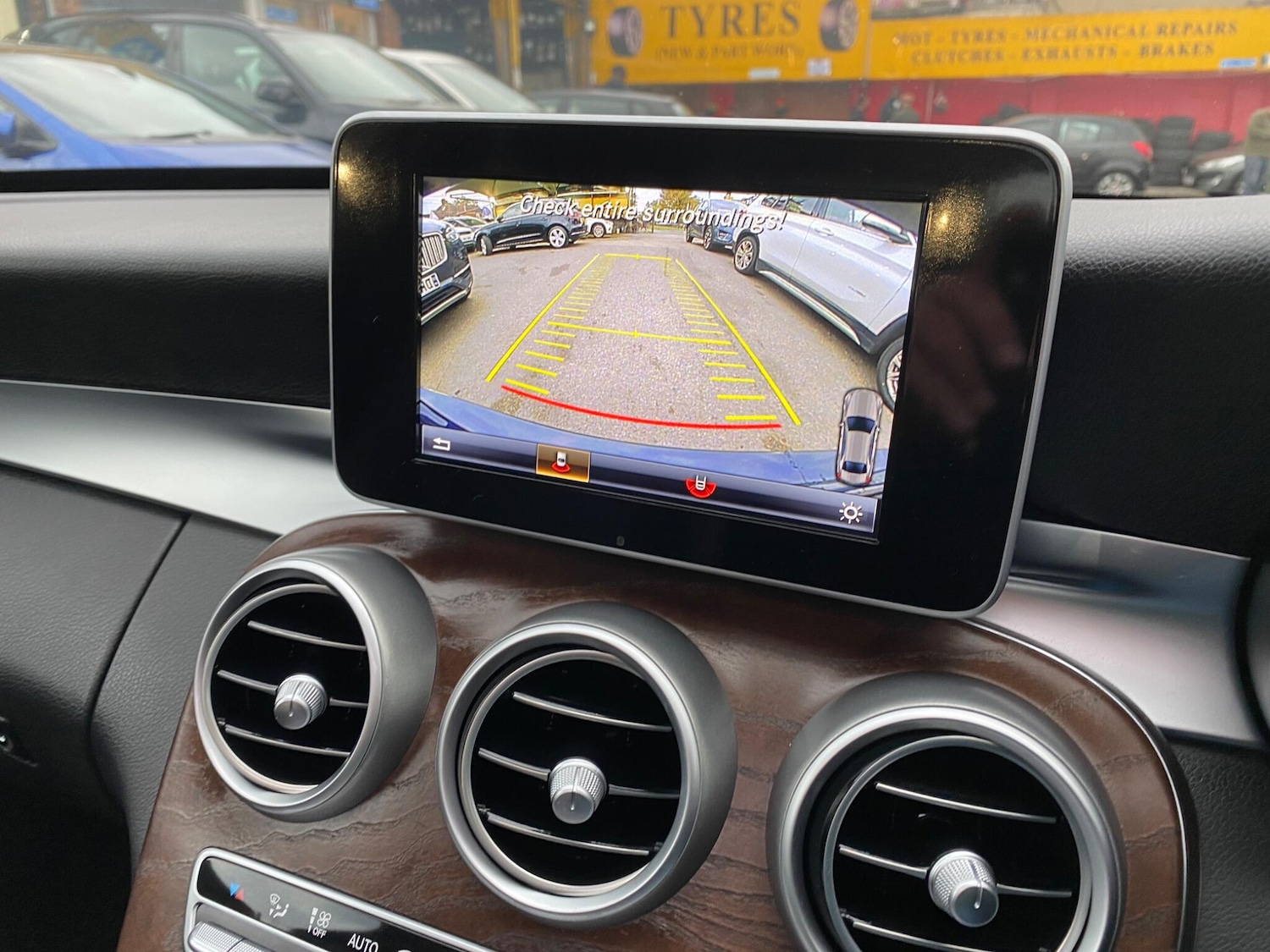 Used Mercedes-Benz C-Class 2015 for sale - 76083675: Photo 22