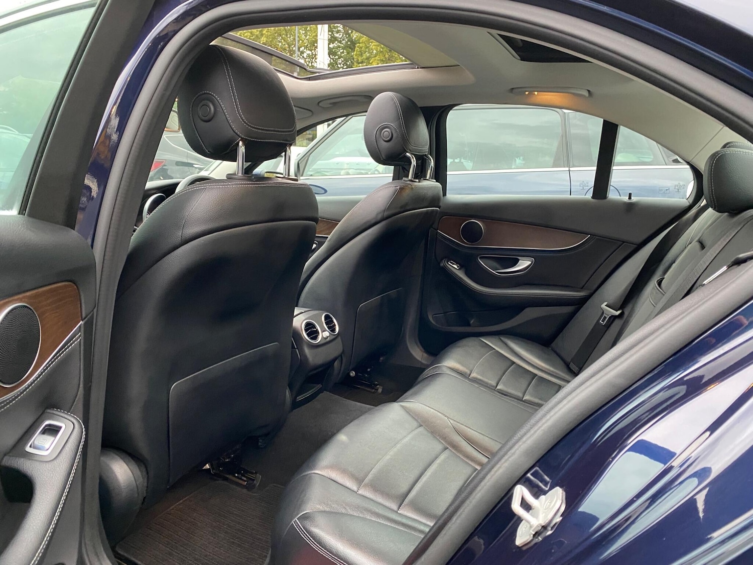 Used Mercedes-Benz C-Class 2015 for sale - 76083675: Photo 36