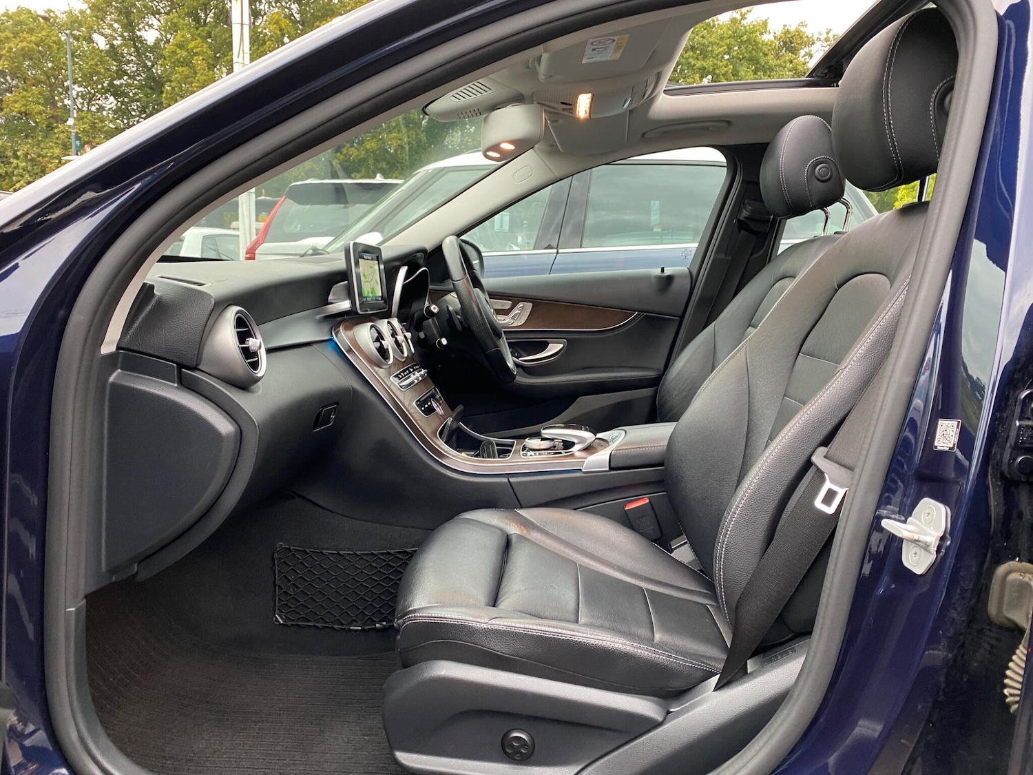 Used Mercedes-Benz C-Class 2015 for sale - 76083675: Photo 38