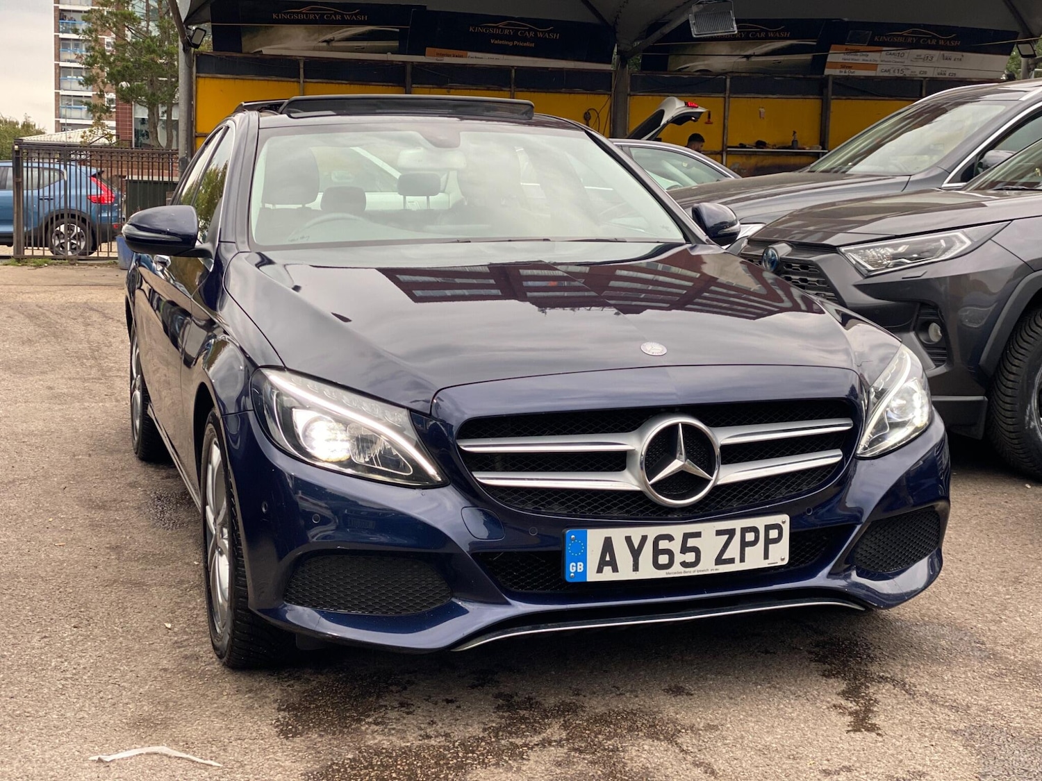 Used Mercedes-Benz C-Class 2015 for sale - 76083675: Photo 5