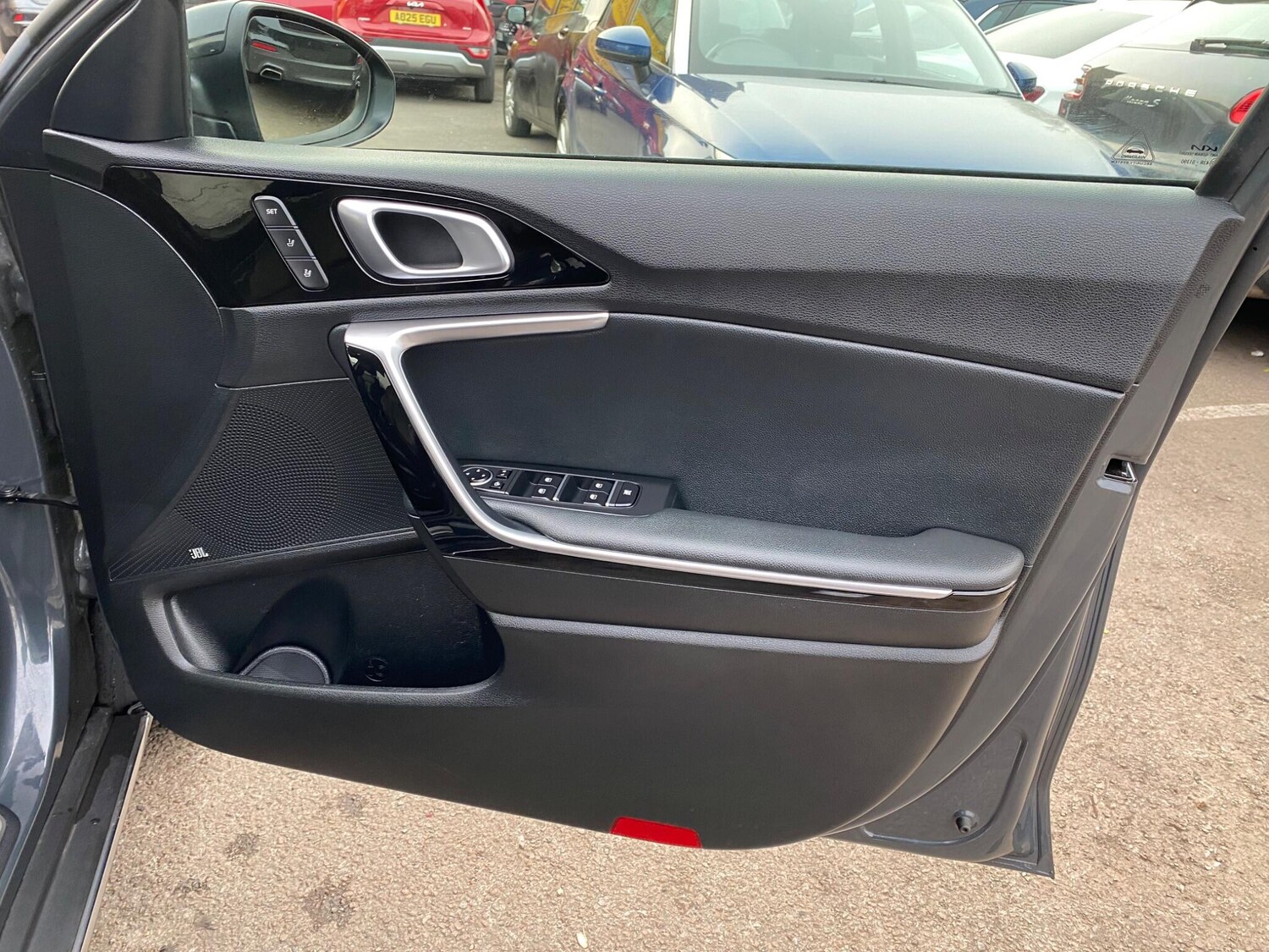 Used Kia XCeed for sale - 77994109: Photo 16