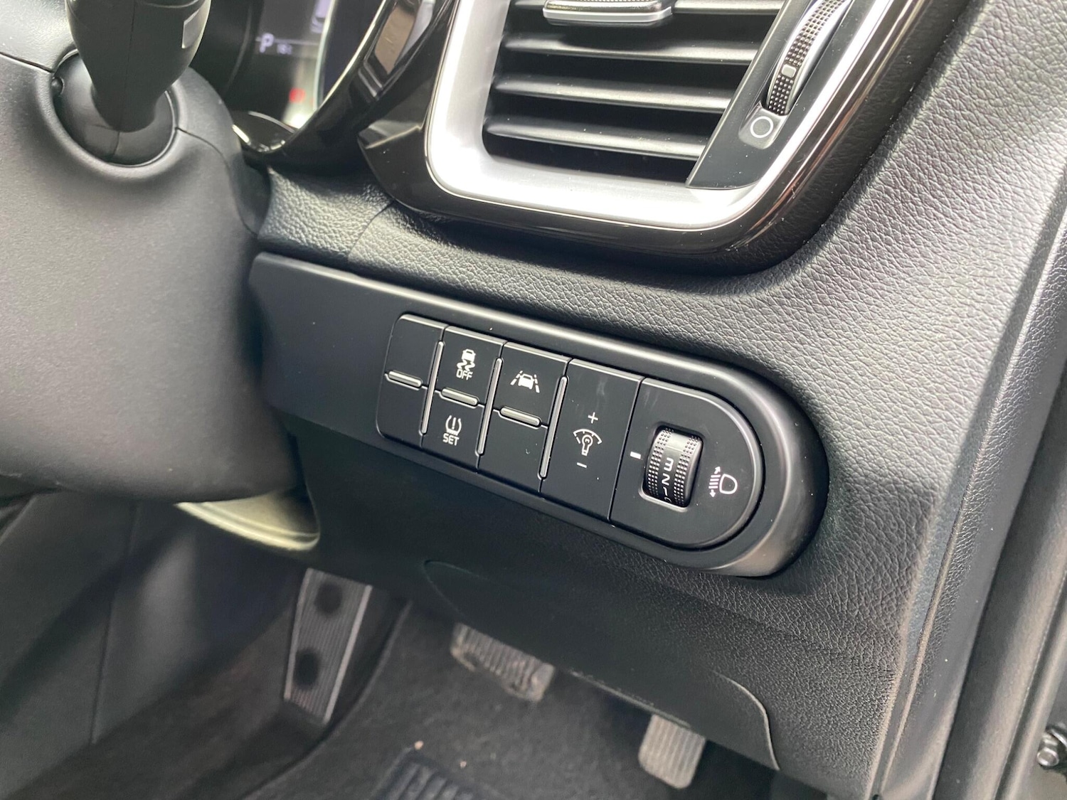 Used Kia XCeed 2020 for sale - 76457863: Photo 28