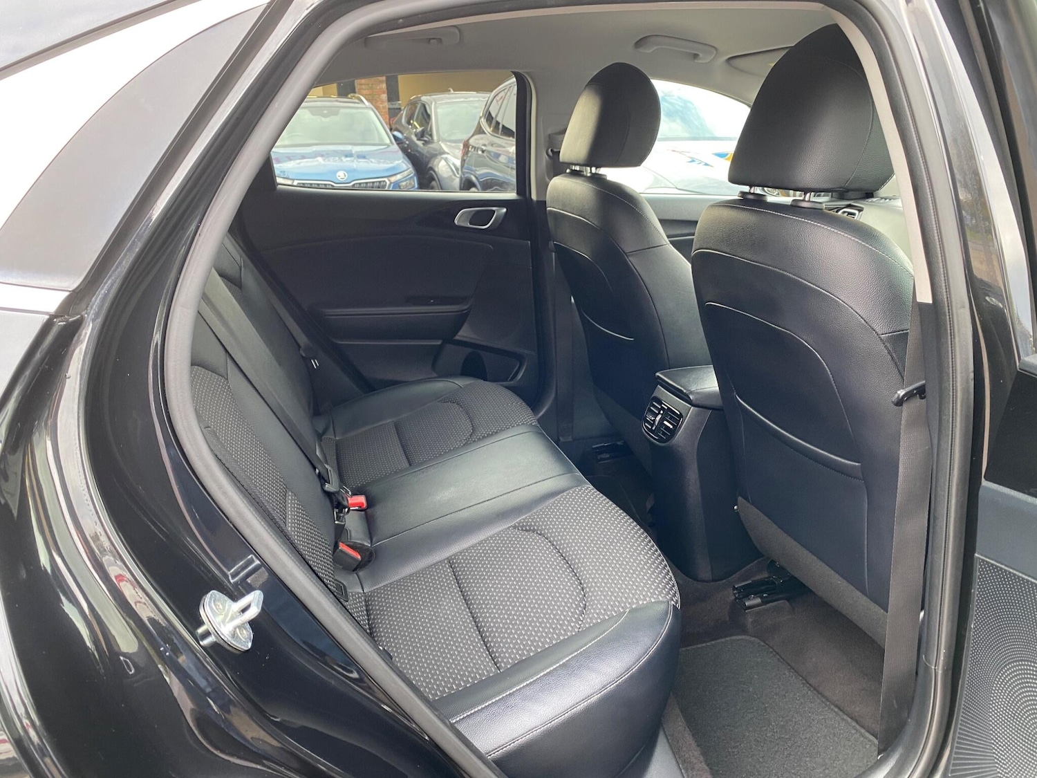 Used Kia XCeed 2020 for sale - 76457863: Photo 31