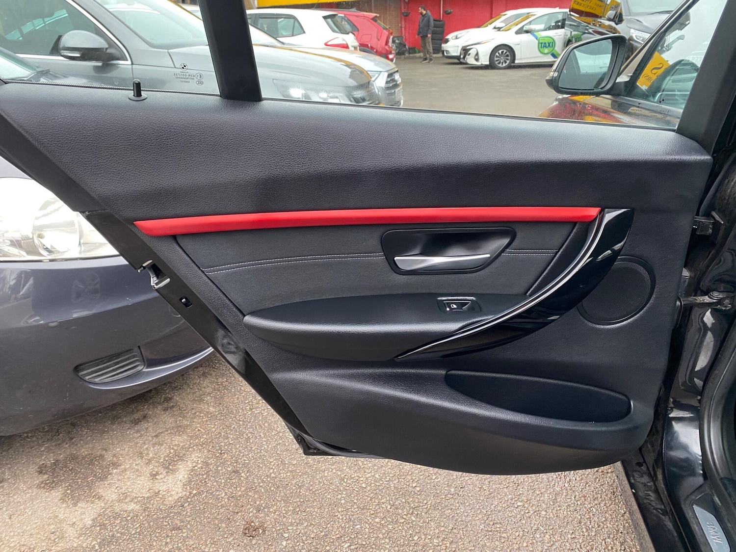 Used BMW 3 Series 2016 for sale - 77162758: Photo 29