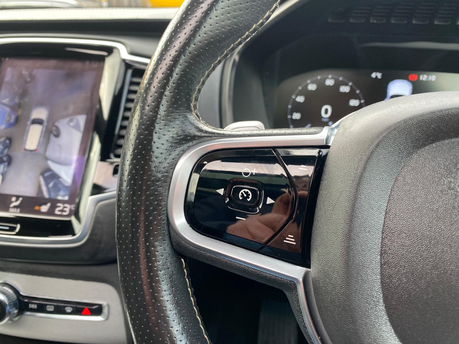 Used Volvo XC90 2016 for sale - 76996917: Photo 29