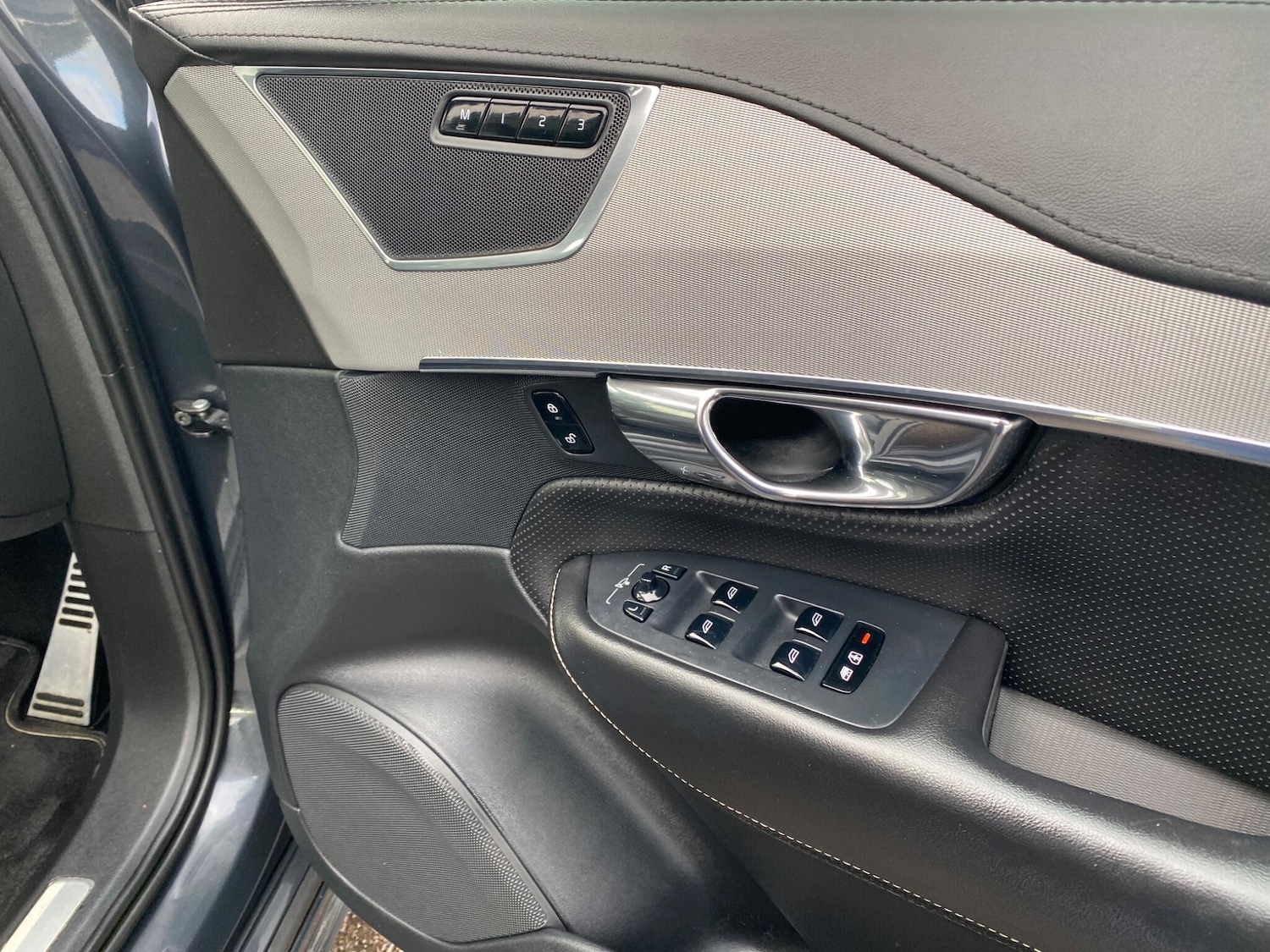 Used Volvo XC90 2016 for sale - 76996917: Photo 31