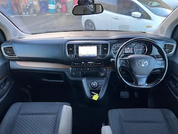 Used Toyota PROACE CITY Verso 2019 for sale - 79670192: Photo