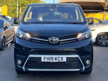 Used Toyota PROACE CITY Verso 2019 for sale - 79670192: Photo