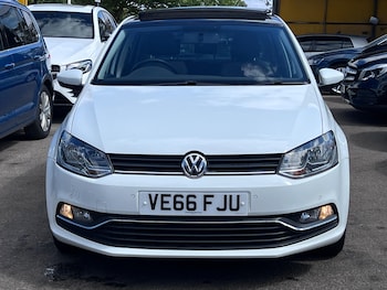 Used Volkswagen Polo 2016 for sale - 79426840: Photo