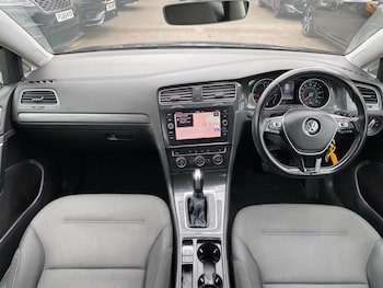 Used Volkswagen Golf 2020 for sale - 78601146: Photo