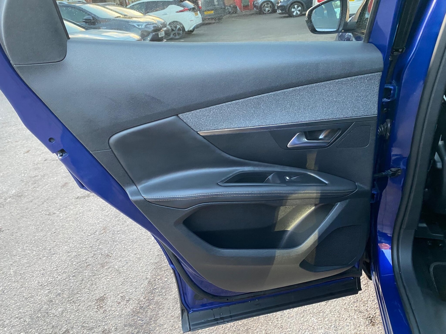 Used Peugeot 3008 2018 for sale - 76512925: Photo 27