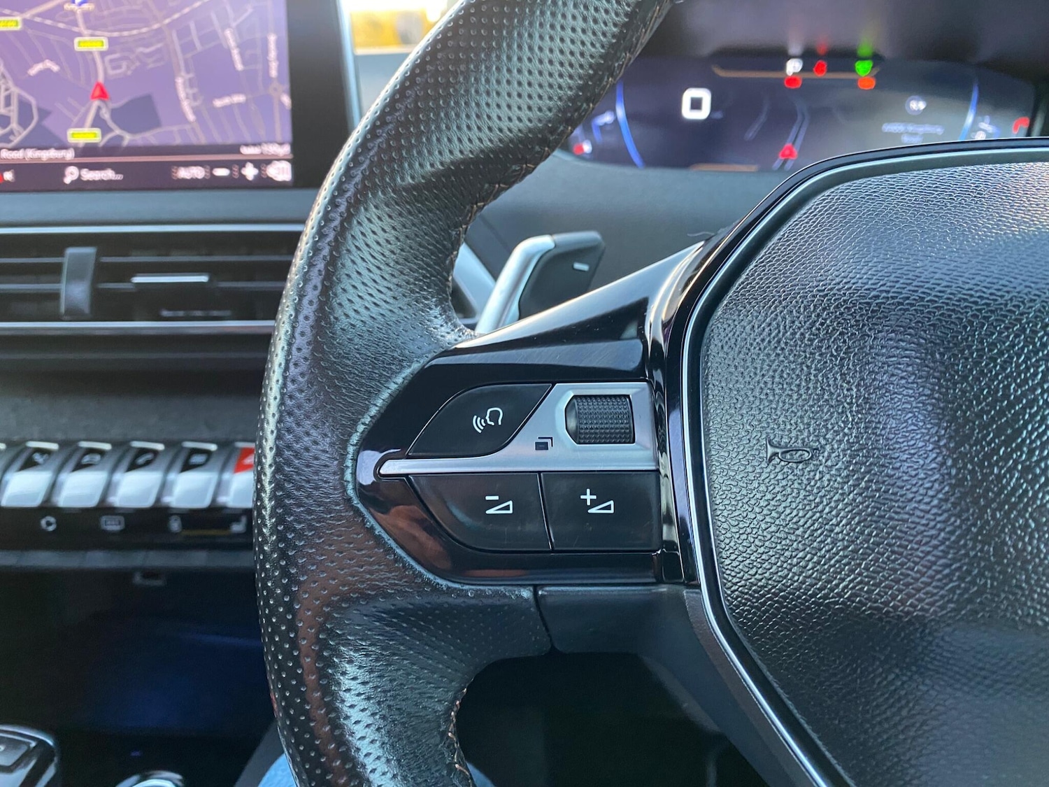 Used Peugeot 3008 2018 for sale - 76512925: Photo 33