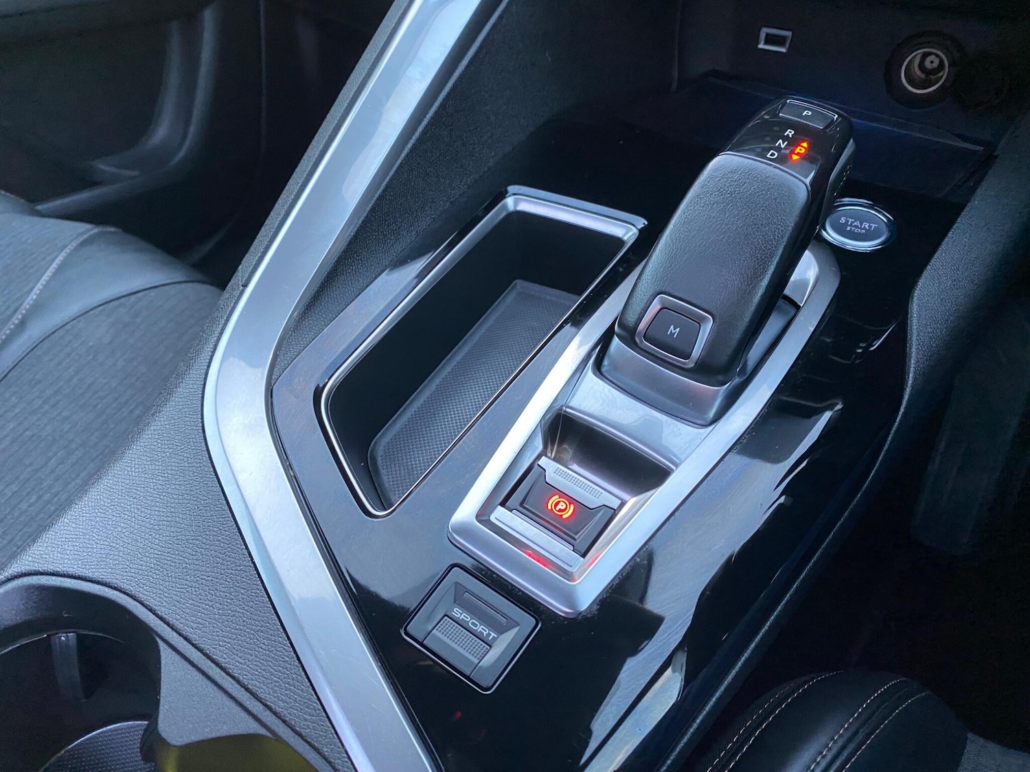 Used Peugeot 3008 2018 for sale - 76512925: Photo 34