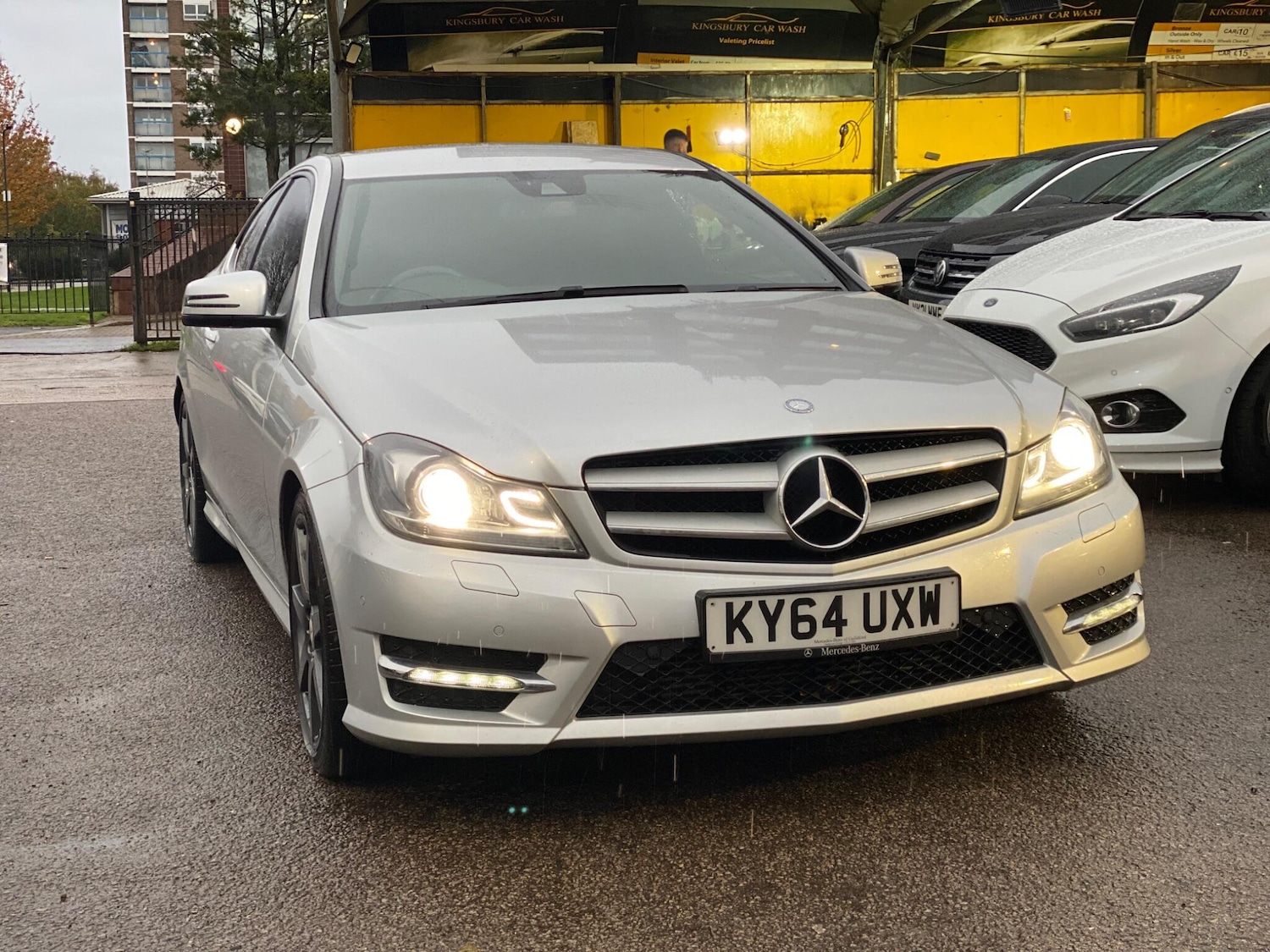 Used Mercedes-Benz C Class 2014 for sale - 76408929: Photo 4