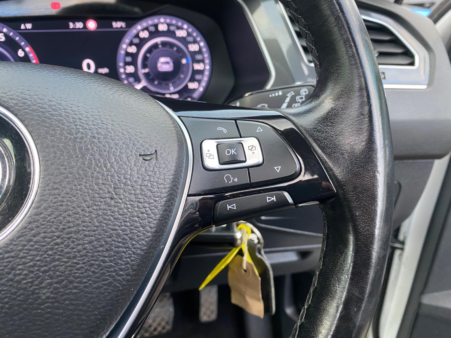 Used Volkswagen Tiguan 2017 for sale - 77320929: Photo 28