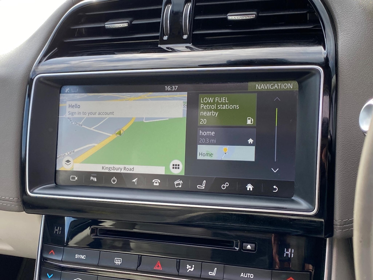 Used Jaguar XE 2017 for sale - 78141587: Photo 13