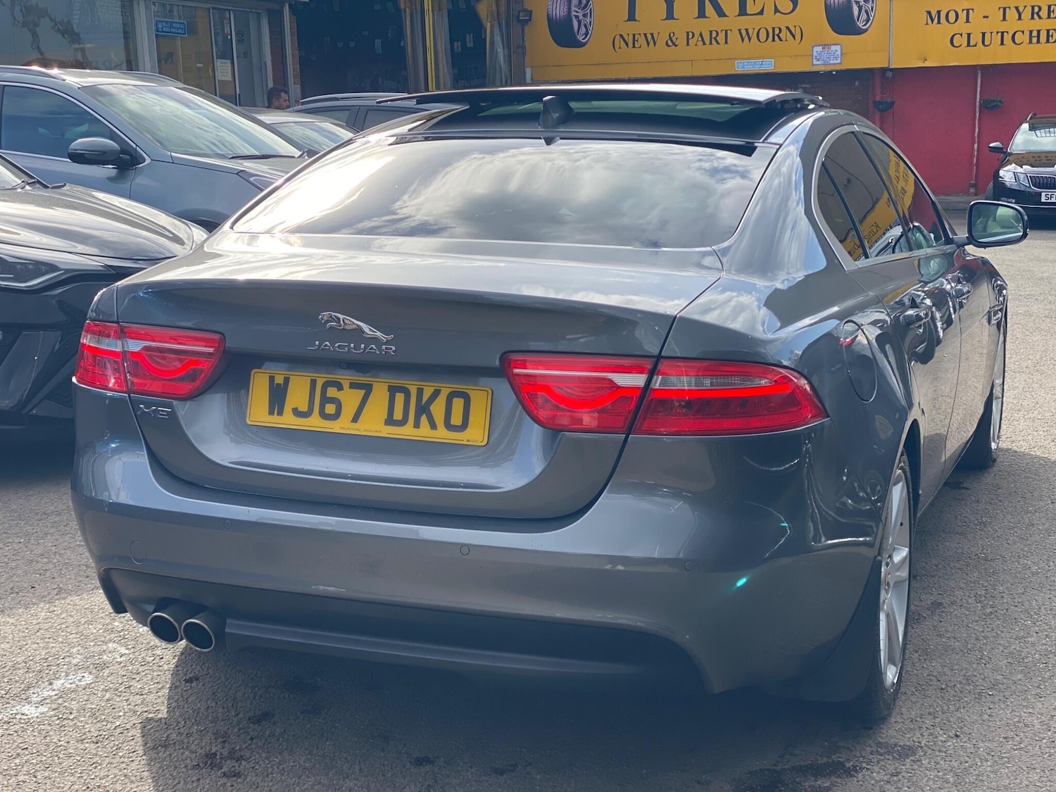 Used Jaguar XE 2017 for sale - 78141587: Photo 5