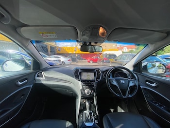 Used Hyundai Santa Fe 2015 for sale - 75964598: Photo