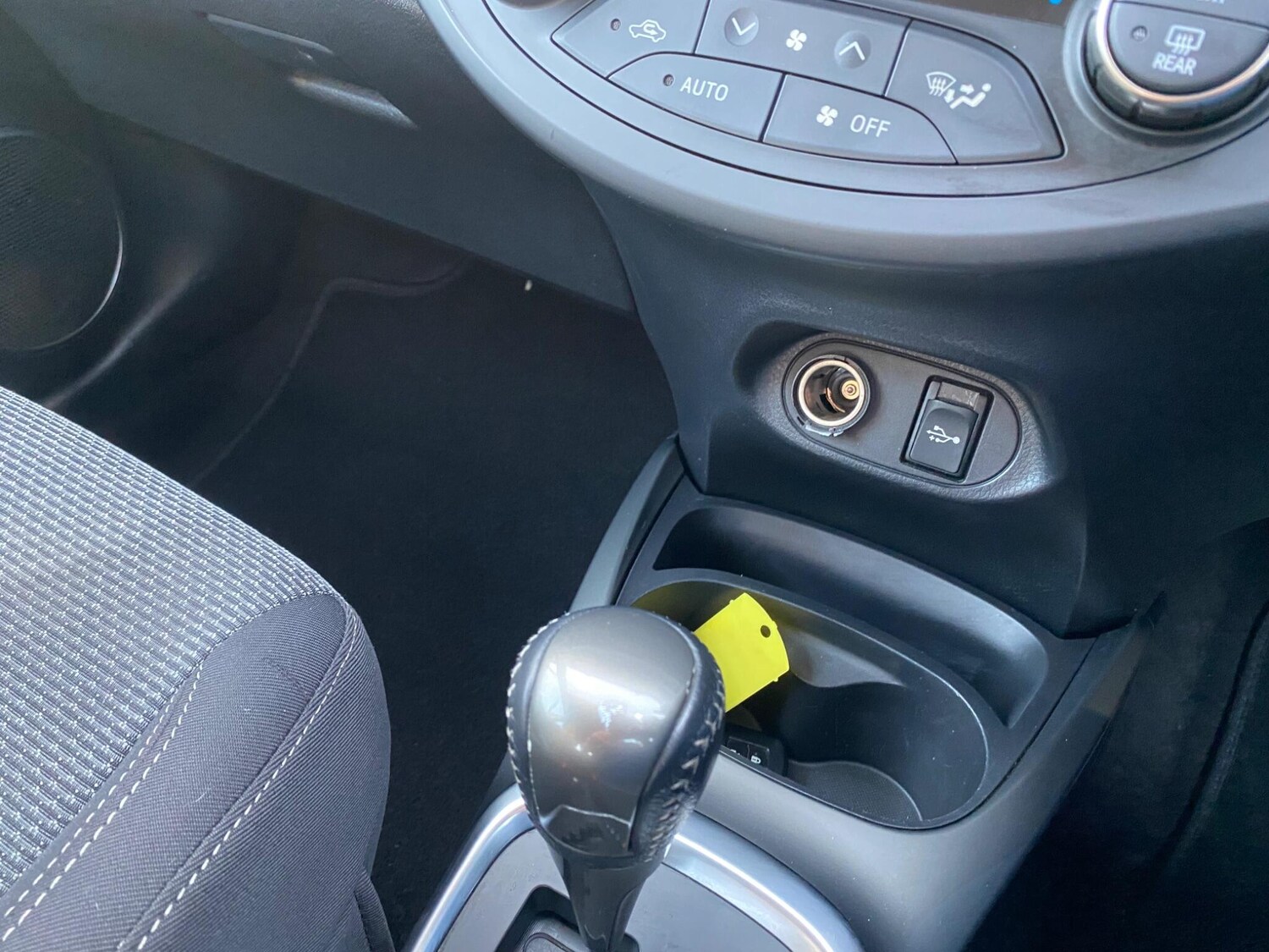 Used Toyota Yaris 2014 for sale - 78170795: Photo 25