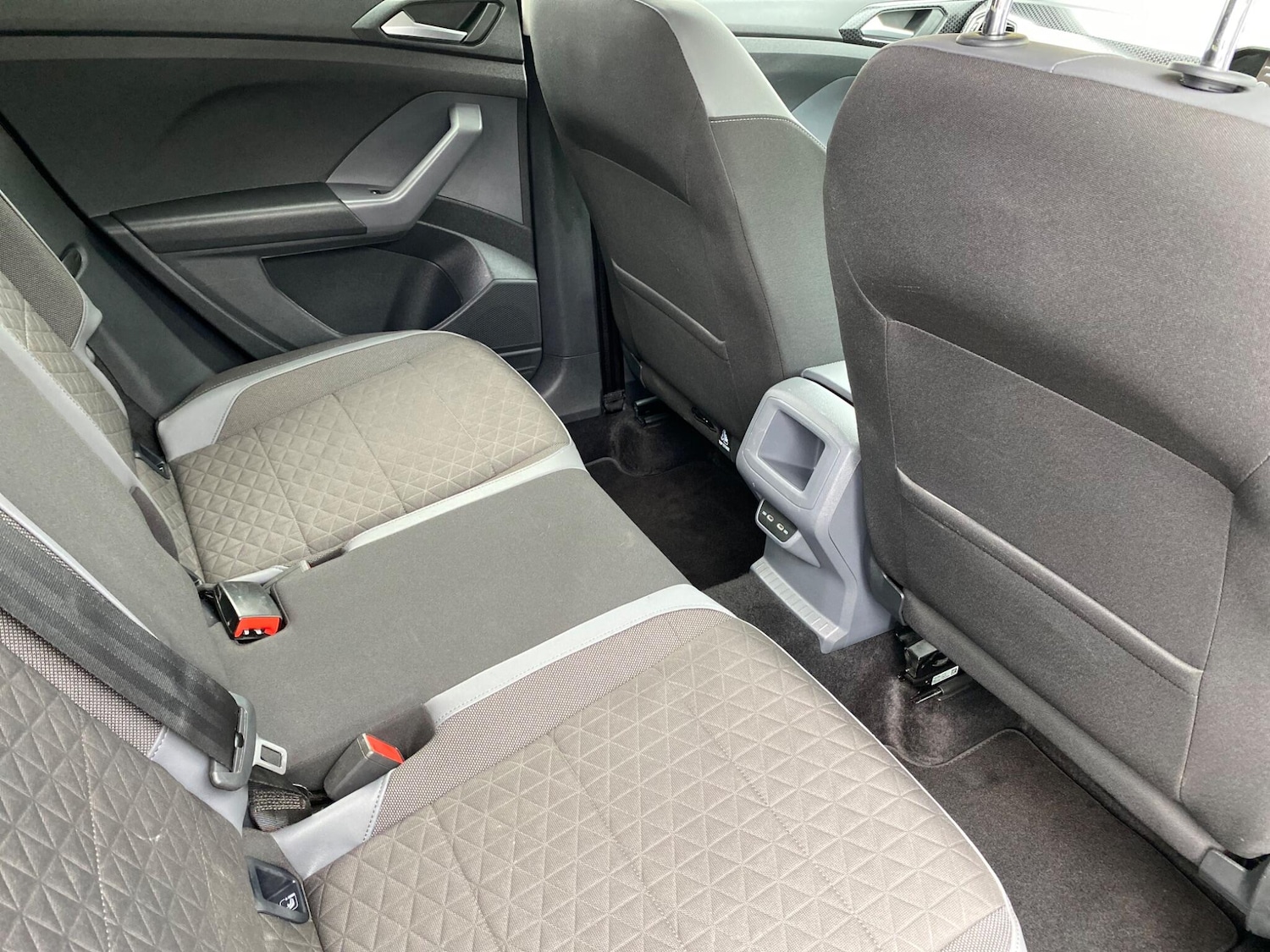 Used Volkswagen T-Cross 2021 for sale - 75949248: Photo 31