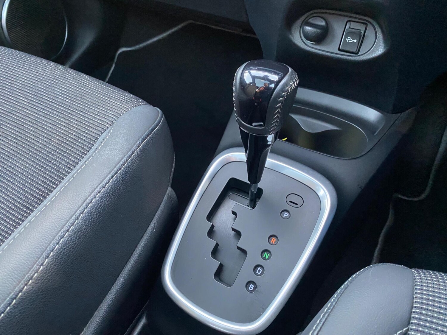 Used Toyota Yaris 2017 for sale - 78170263: Photo 25