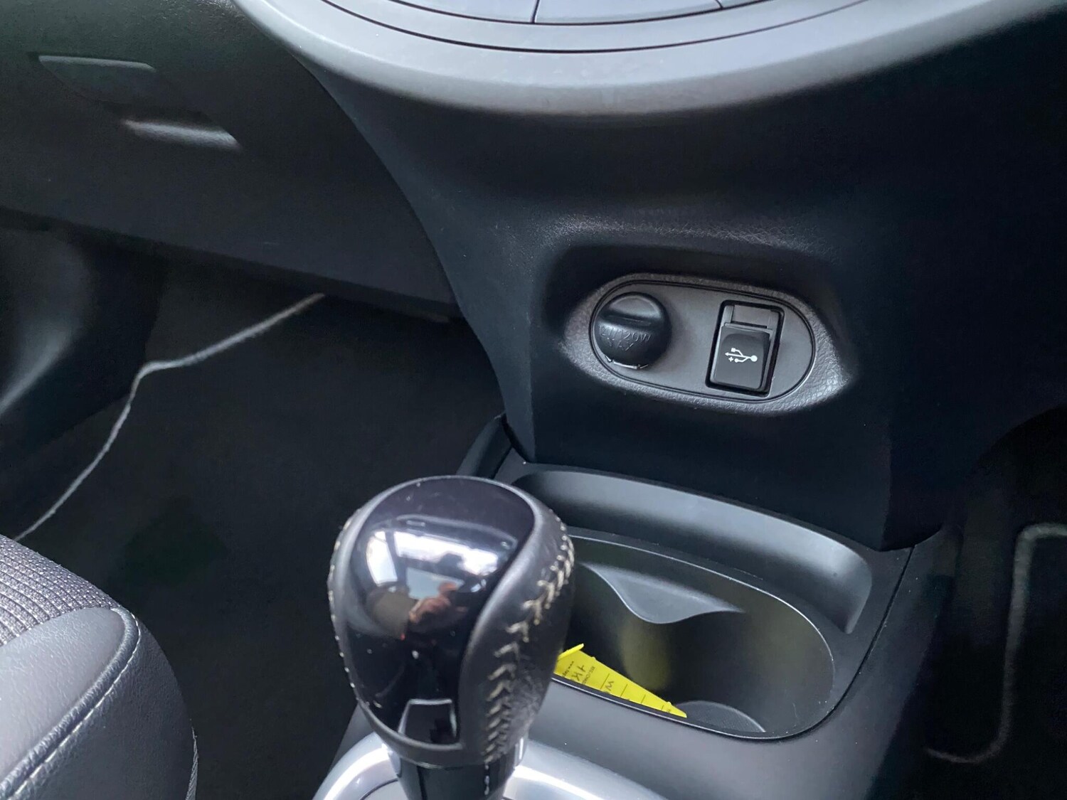 Used Toyota Yaris 2017 for sale - 78170263: Photo 26