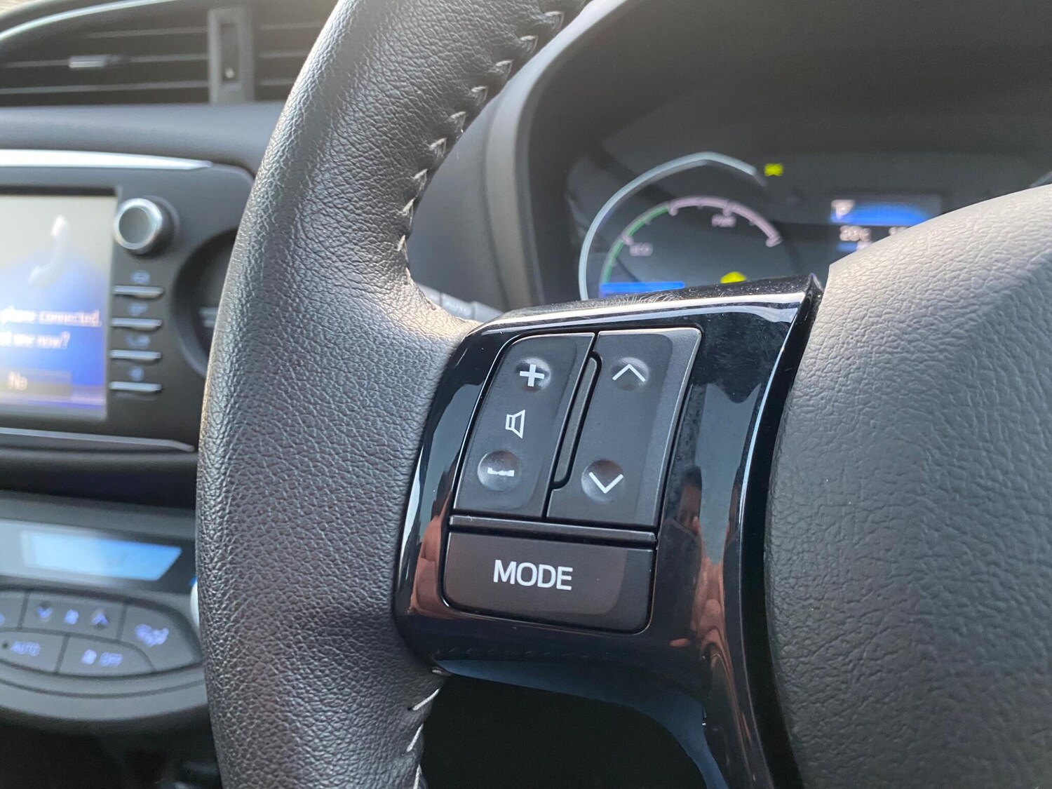 Used Toyota Yaris 2017 for sale - 78170263: Photo 27