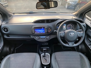 Used Toyota Yaris 2017 for sale - 78170263: Photo