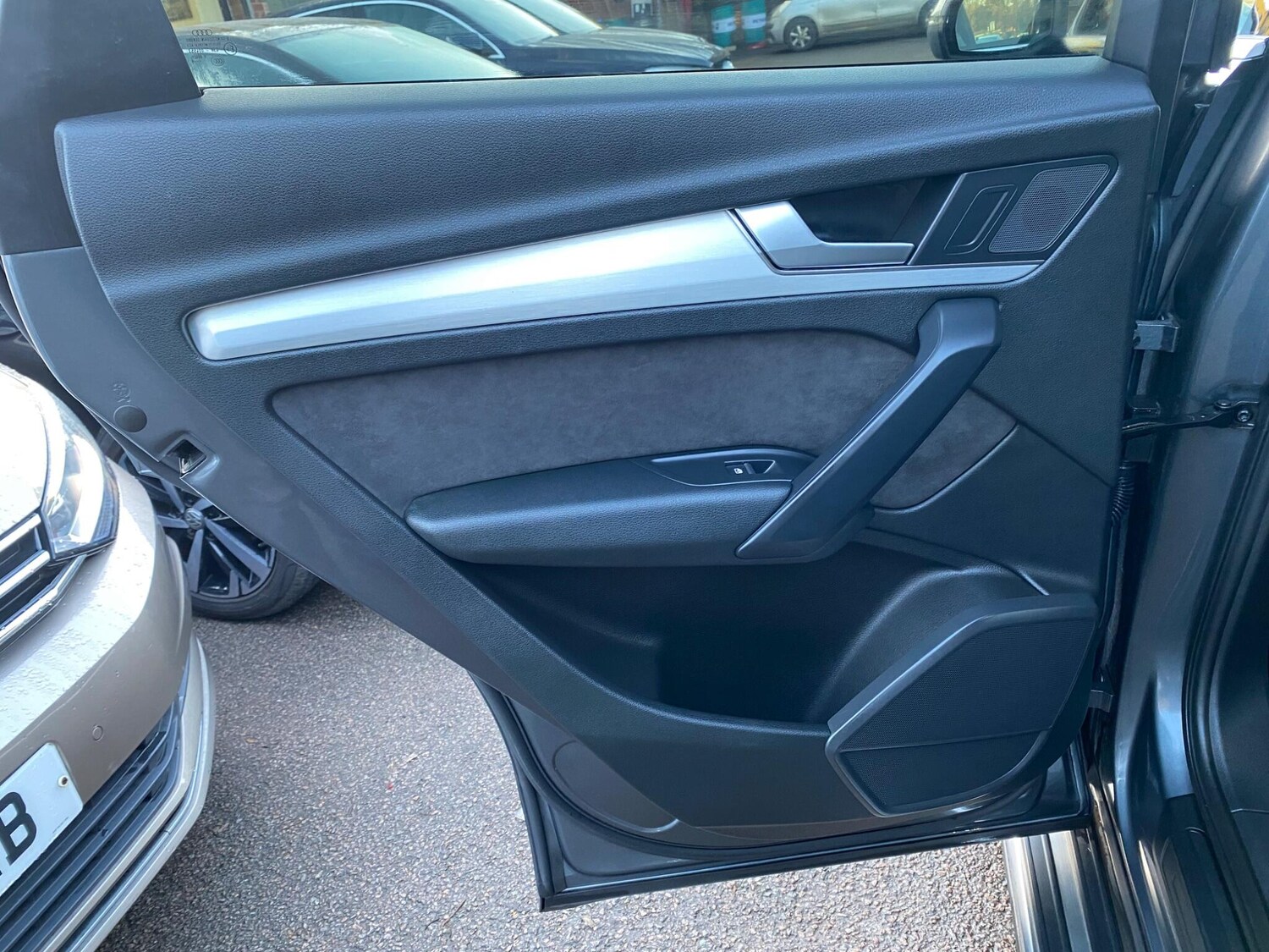 Used Audi Q5 2018 for sale - 76759699: Photo 38