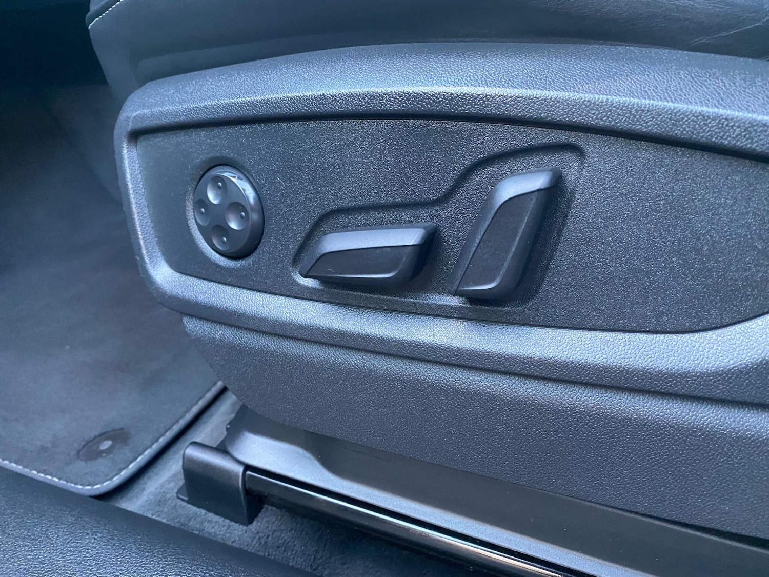 Used Audi Q5 2018 for sale - 76759699: Photo 43