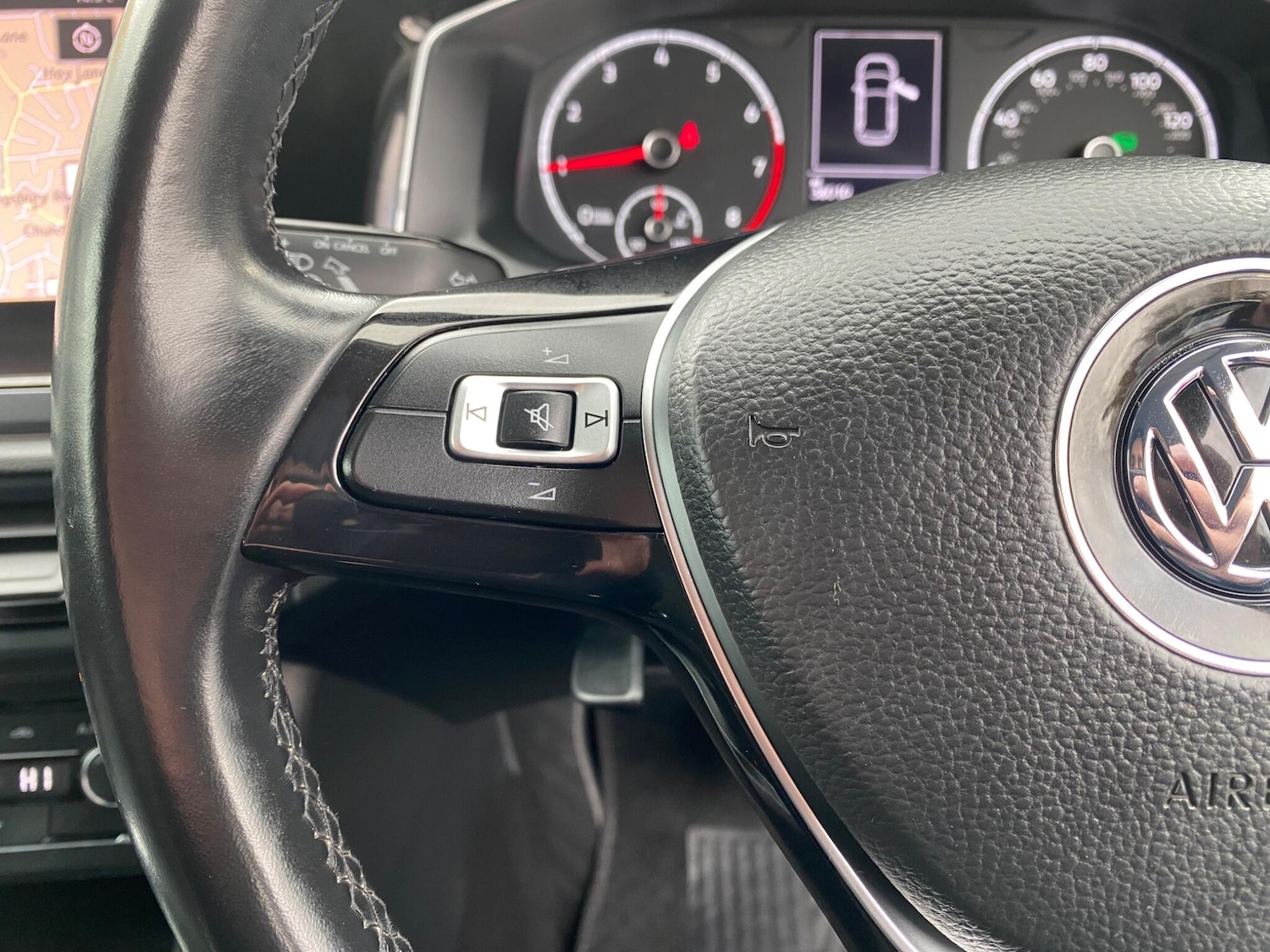 Used Volkswagen Polo 2018 for sale - 77624990: Photo 28