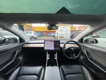 Used Tesla Model 3 2020 for sale - 77291066: Photo