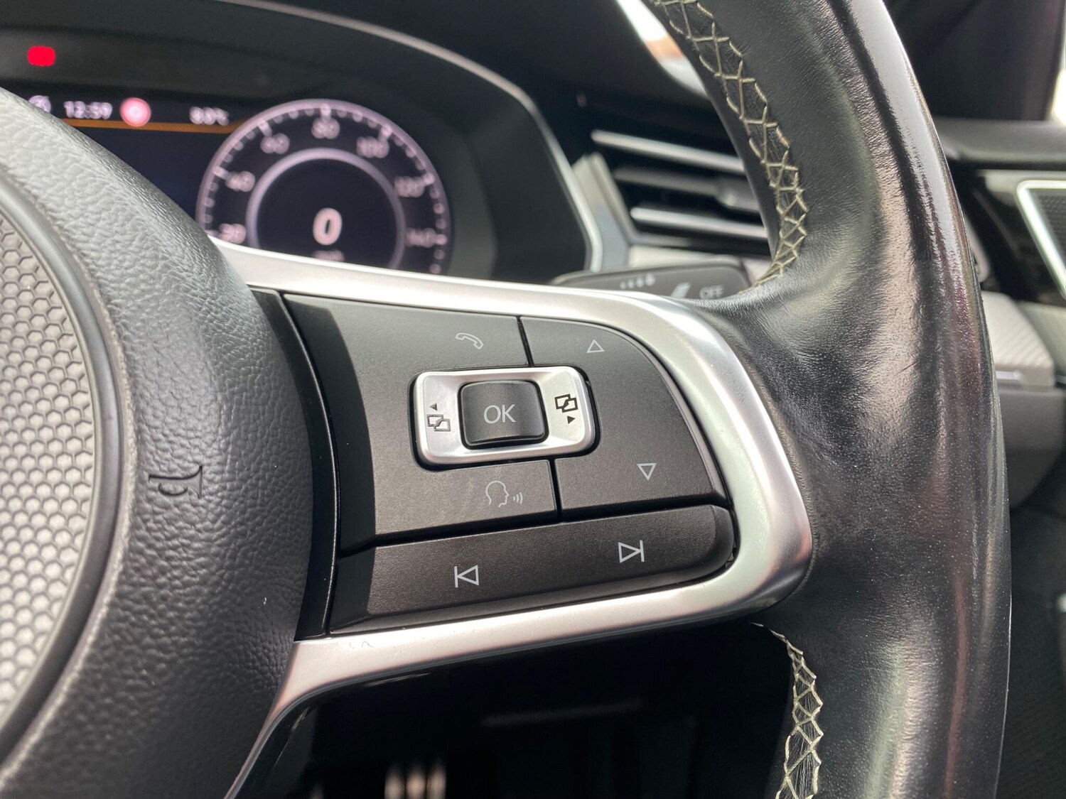 Used Volkswagen Arteon 2018 for sale - 76592408: Photo 32