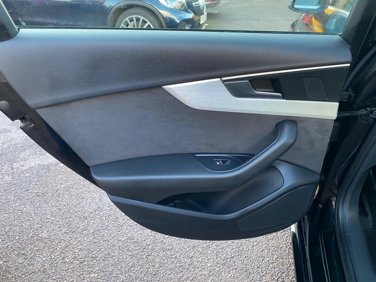 Used Audi A4 2018 for sale - 76780663: Photo 32