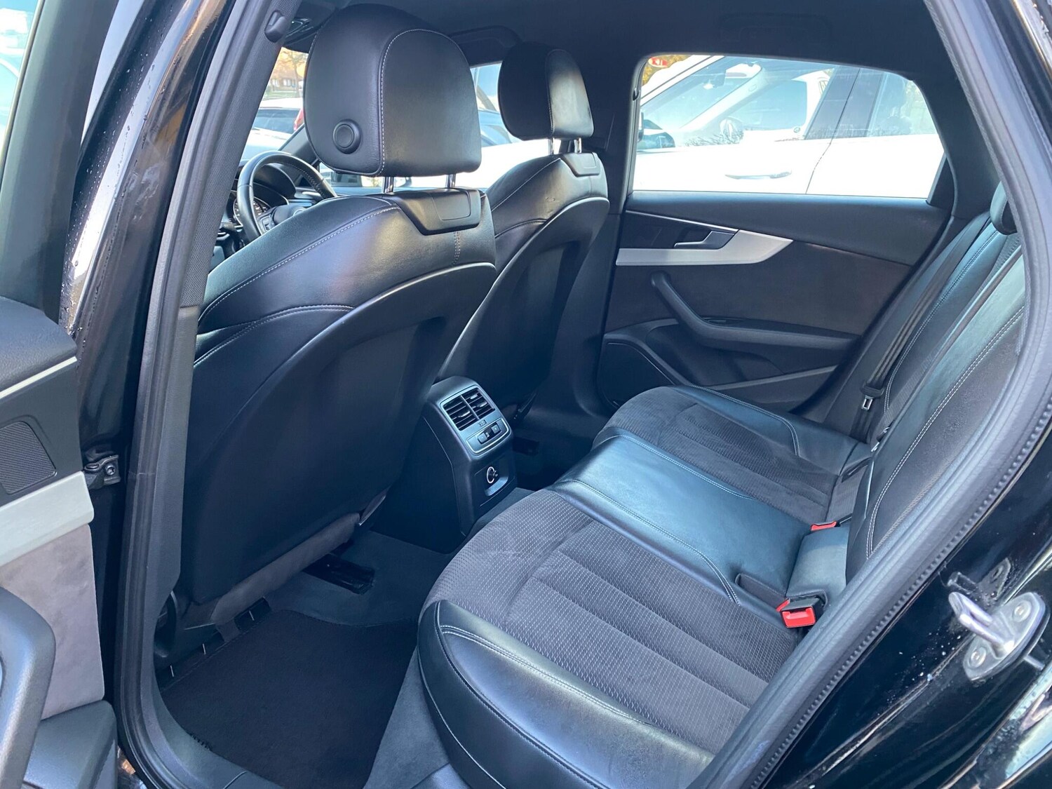 Used Audi A4 2018 for sale - 76780663: Photo 33