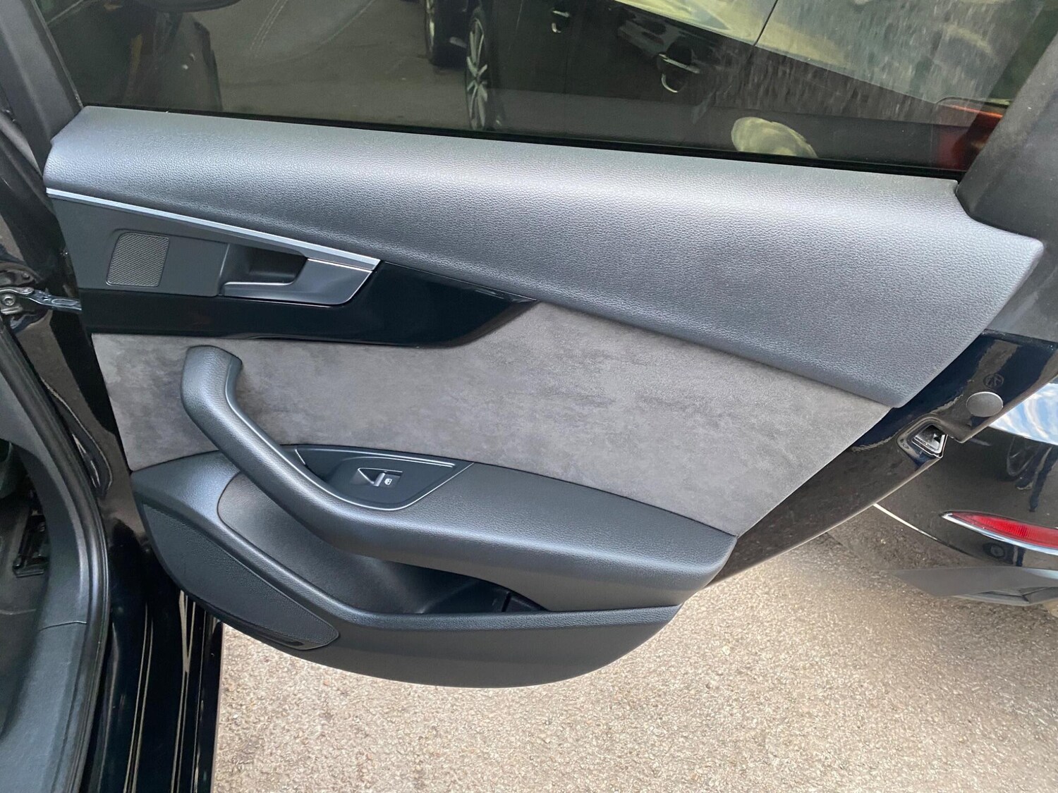 Used Audi A4 2017 for sale - 76597147: Photo 32