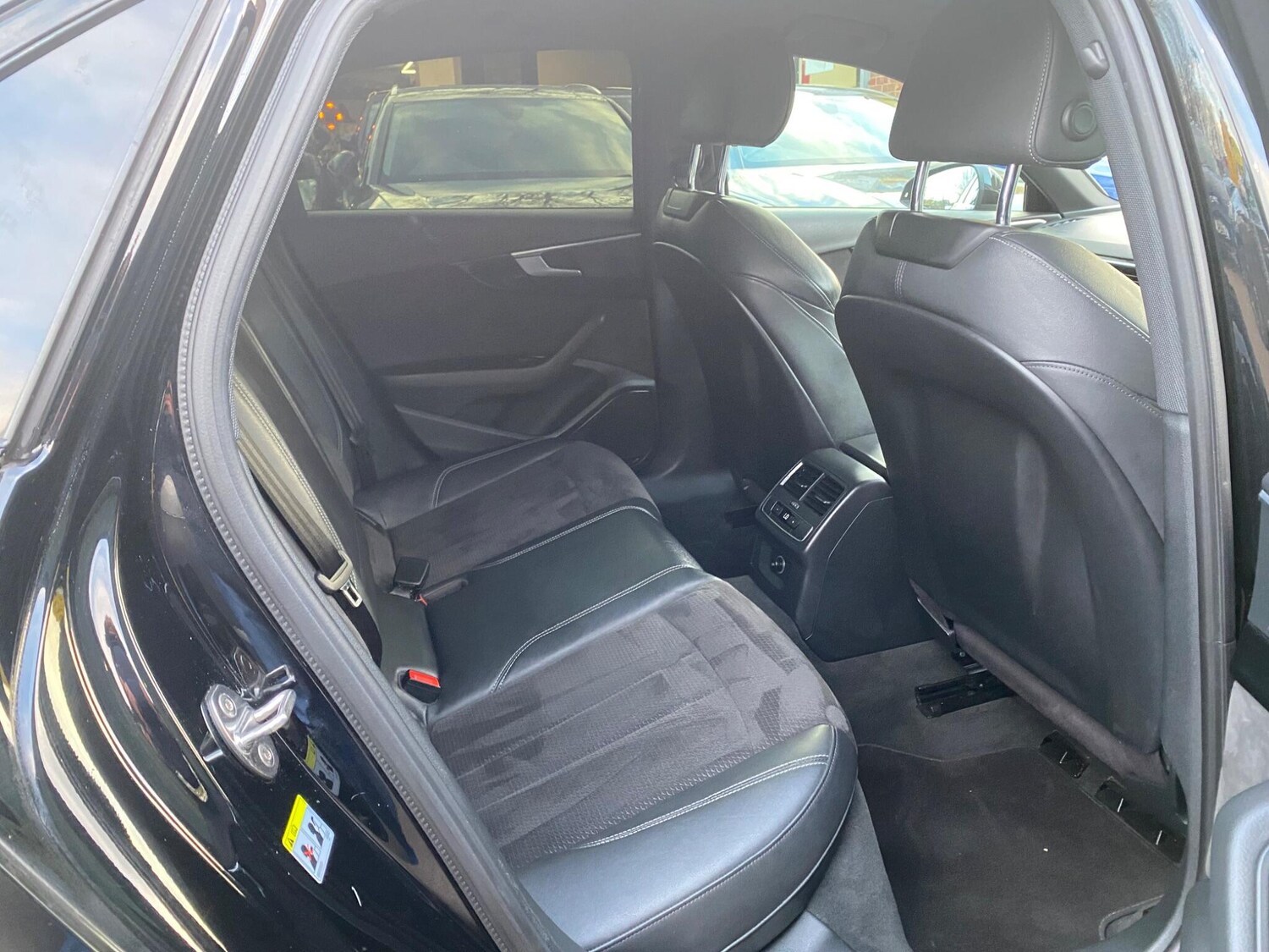 Used Audi A4 2017 for sale - 76597147: Photo 33