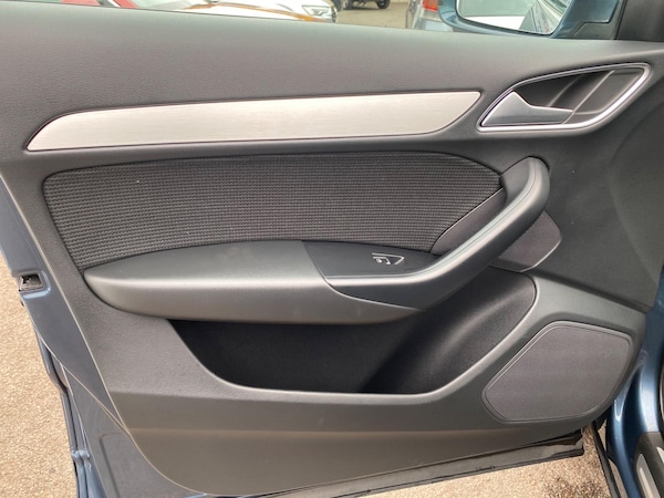 Used Audi Q3 2017 for sale - 75588112: Photo 10