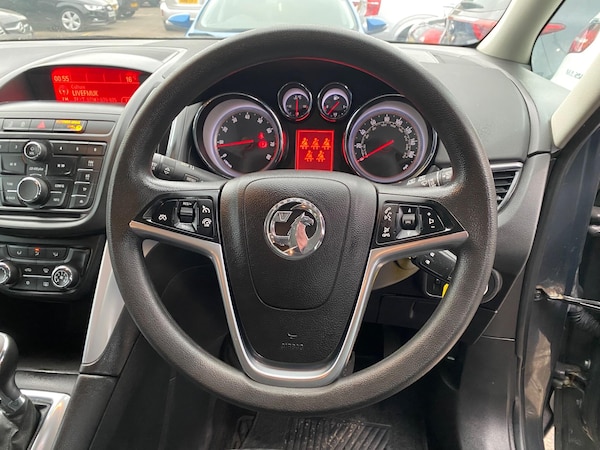Used Vauxhall Zafira Tourer 2016 for sale - 76199767: Photo 19