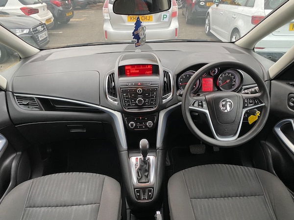 Used Vauxhall Zafira Tourer 2016 for sale - 76199767: Photo 2