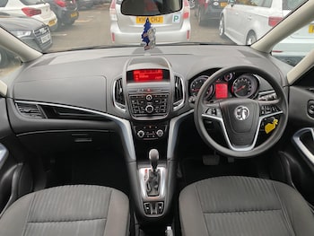 Used Vauxhall Zafira Tourer 2016 for sale - 76199767: Photo 2