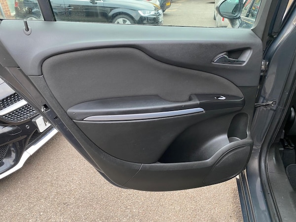 Used Vauxhall Zafira Tourer 2016 for sale - 76199767: Photo 32