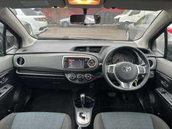 Used Toyota Yaris 2012 for sale - 74787831: Photo