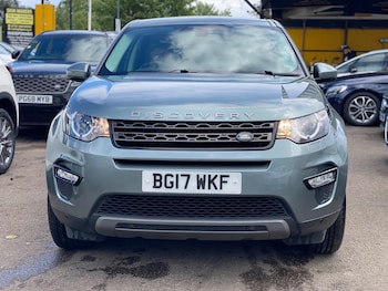Used Land Rover Discovery Sport 2017 for sale - 79464724: Photo
