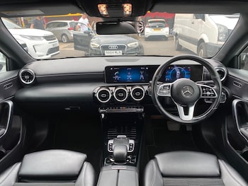 Used Mercedes-Benz A-Class 2019 for sale - 75431892: Photo