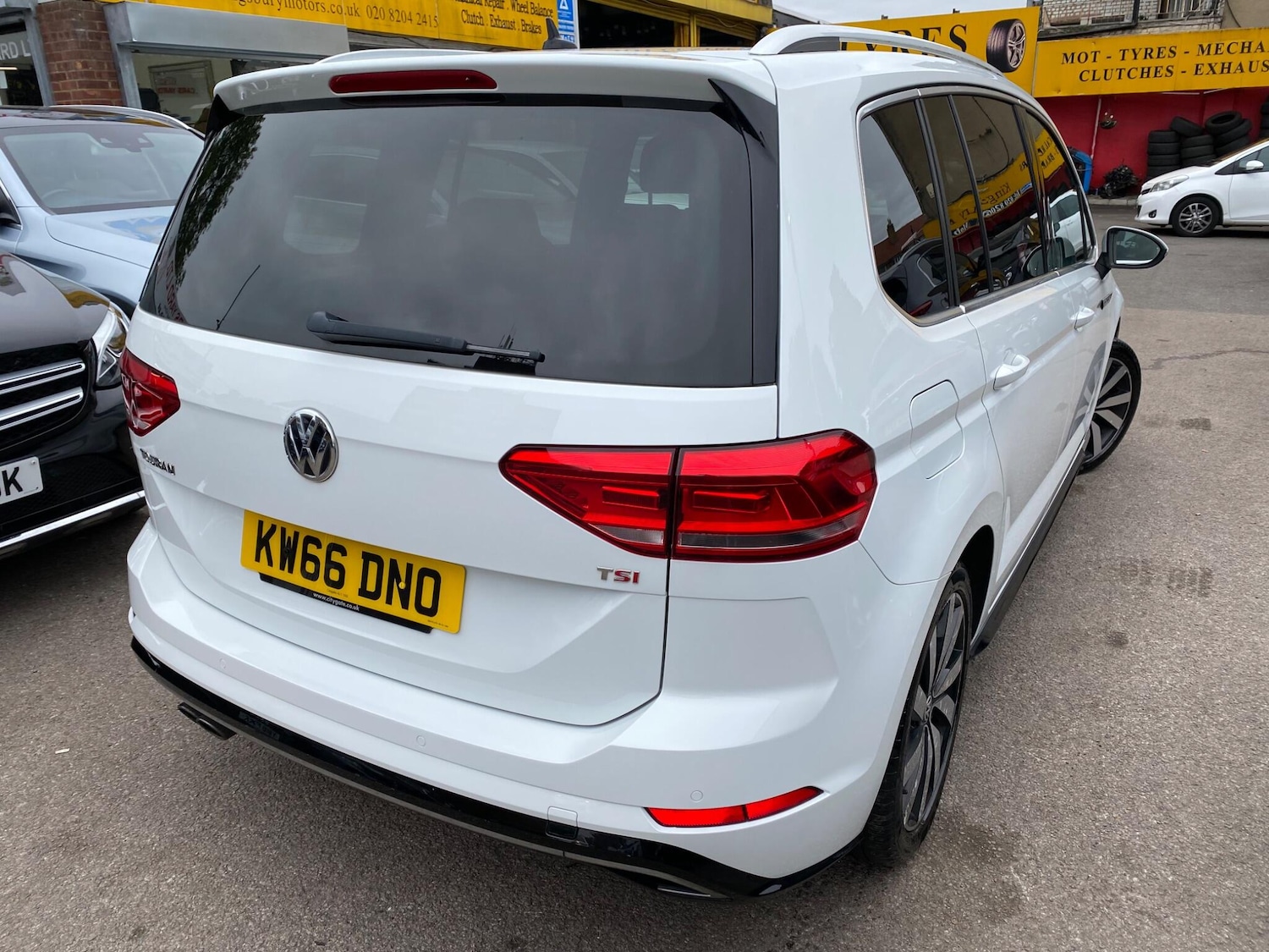 Used Volkswagen Touran 2016 for sale - 76174669: Photo 10