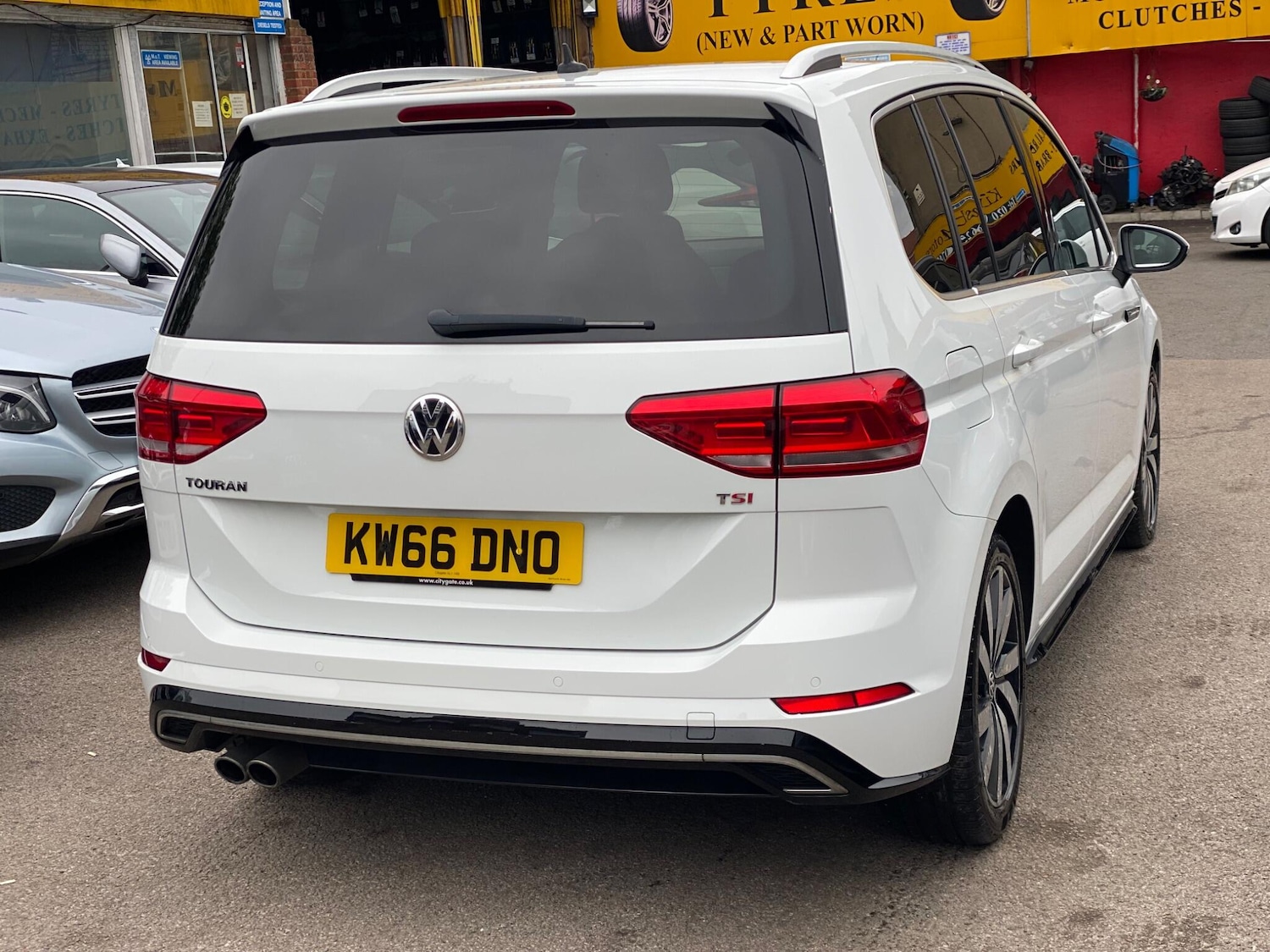 Used Volkswagen Touran 2016 for sale - 76174669: Photo 11