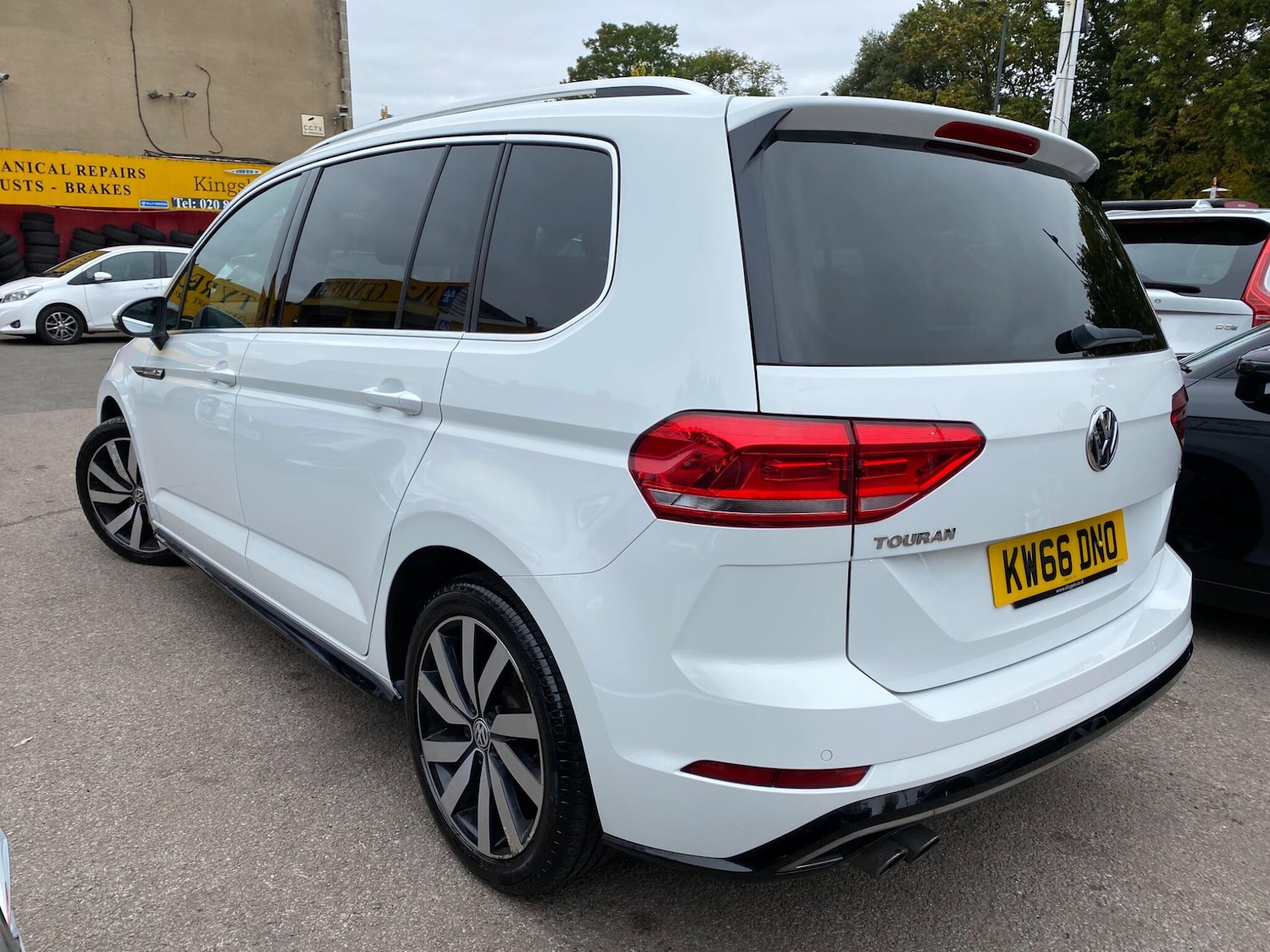 Used Volkswagen Touran 2016 for sale - 76174669: Photo 15